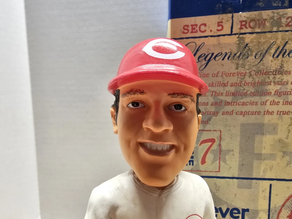 Johnny Bench Cincinnati Reds MLB 2002 FOCO #'d Bobblehead NIB Cooperstown Collec - Image 2 of 4