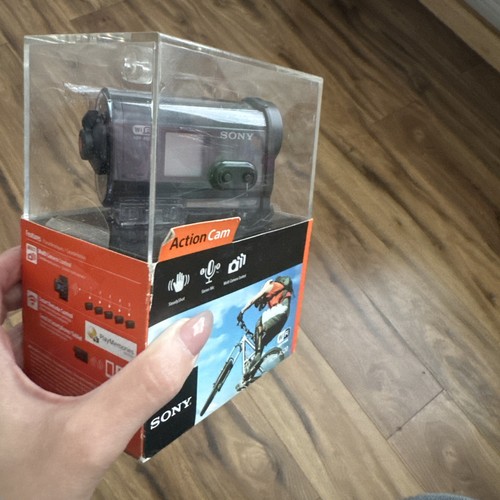 Sony ActionCam WiFi Certified HDR-AS20 Brand New Sealed - Picture 3 of 21