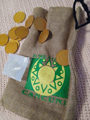 EL SOL ALA LUNA-CANCUN SOUVENIR BURLAP BAG+GOLF BALL MARKERS TOKENS & SAND BAG