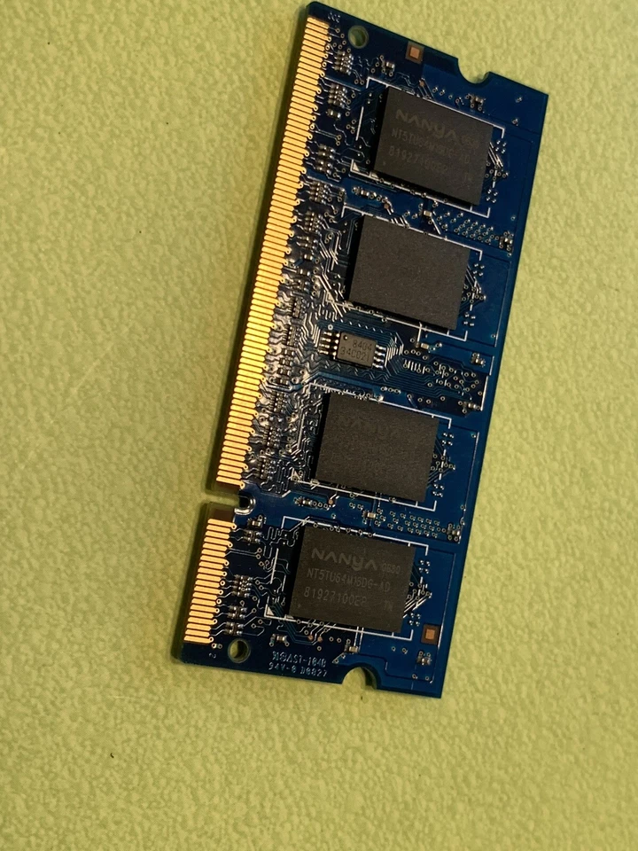 Nanya 1 GB PC2-6400 DDR2-800 800MHz Laptop Memory Ram NT1GT64UH8D0FN-AD - Image 2 of 2