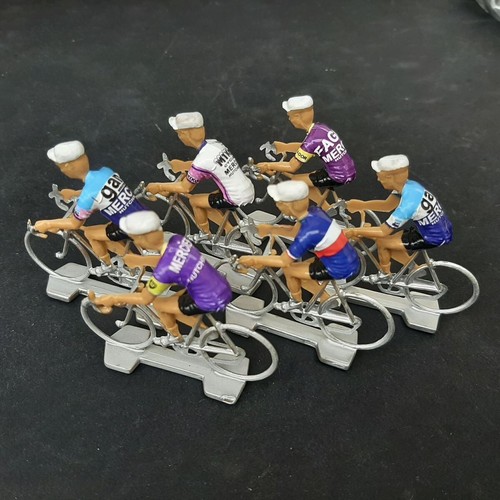 PREISER 25003 - 3 Cyclistes Maillot Rouge Et Jaune - HO 1/87 - Figurines Train Miniature