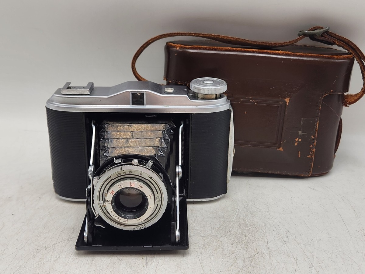 Agfa Ventura 66 V Folding Camera w/ Agnar 85mm F4.5 Lens, Case