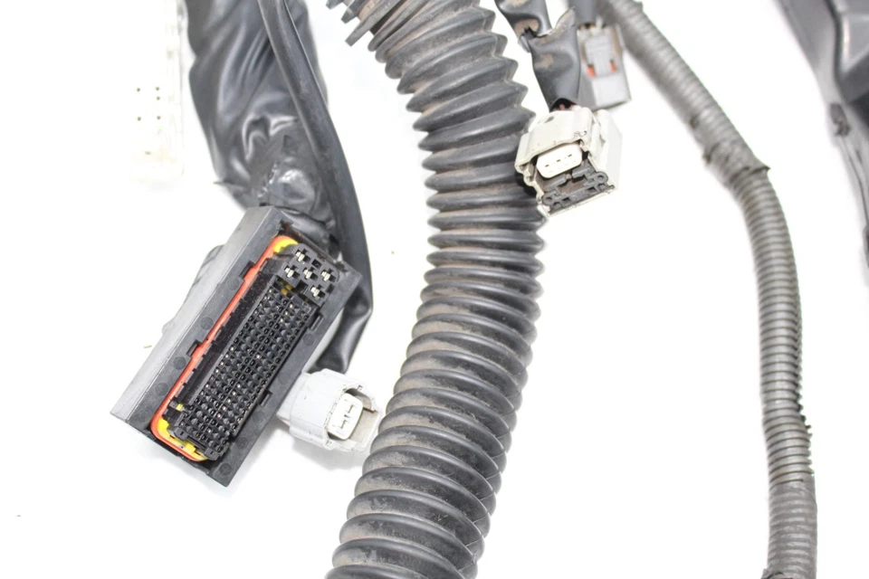 03-05 INFINITI FX35 ARNÉS DE CABLES MOTOR E6222 Foto 3 de 4