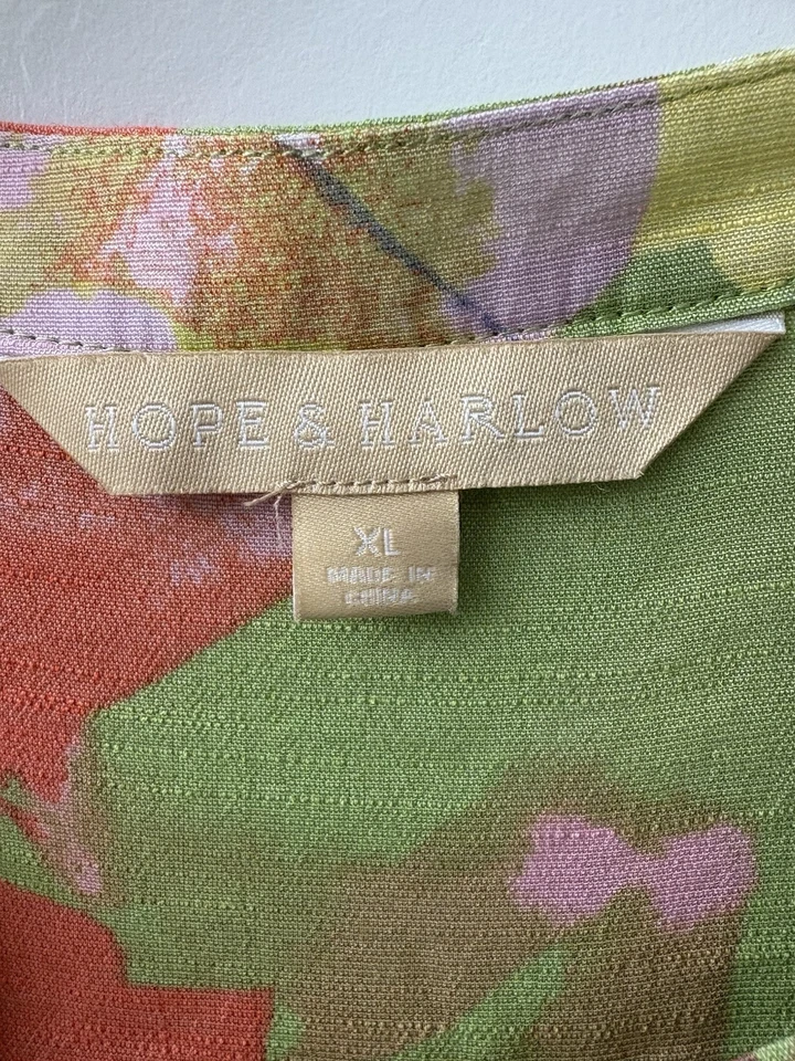 Hope & Harlow Mujer’s XL Floral Abotonada Corbata Enrollable Manga Verde Lima Cuello en V Foto 3 de 4