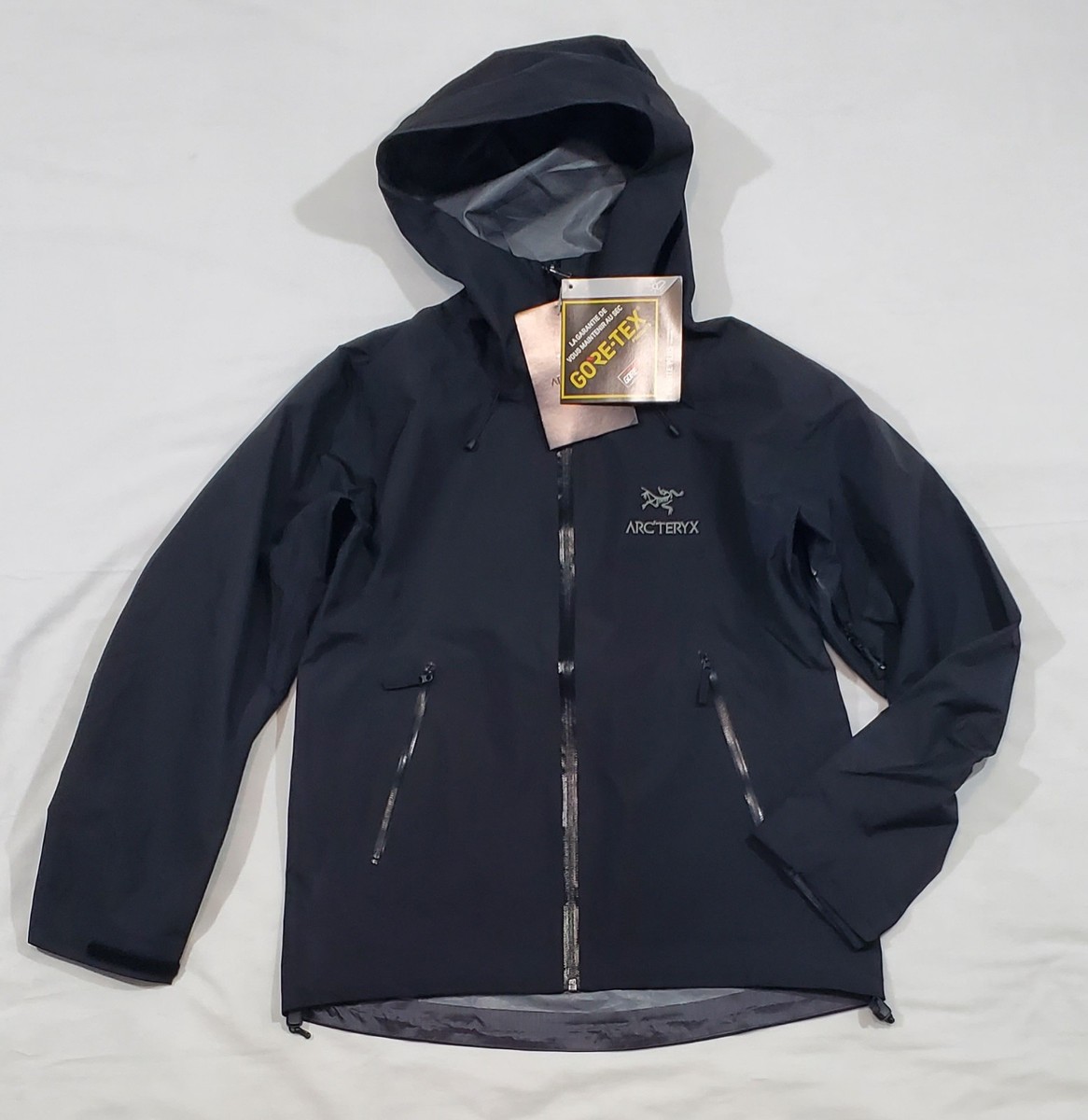 NEW ARC'TERYX ESSENTIALS Sawyer Coat Gore-Tex Black Jacket Men's