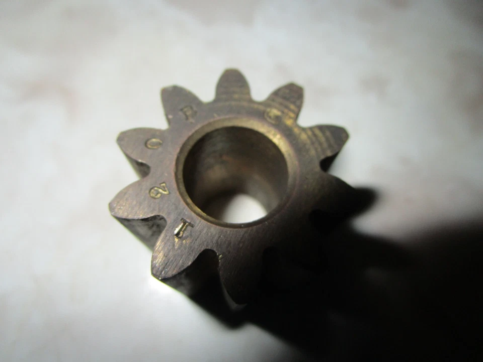 Шестерня масляного насоса NORS 1925 1926 1927 1928 Chrysler 50 52 58 1929 Plymouth модель U - Изображение 2 из 4