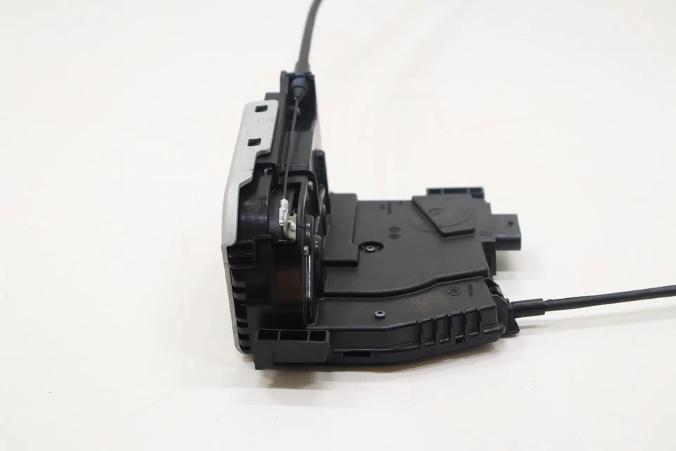 2022 - 2025 JEEP WAGONEER REAR RIGHT PASSENGER SIDE DOOR LATCH LOCK ACTUATOR OEM - Image 3 of 4