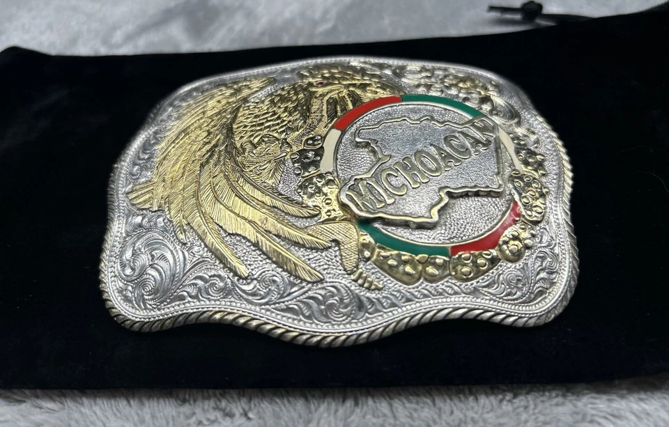 De colección. Crumrine “Michoacán” México Águila Cinturón Hebilla Chapado en Oro y Plata Western Foto 4 de 4