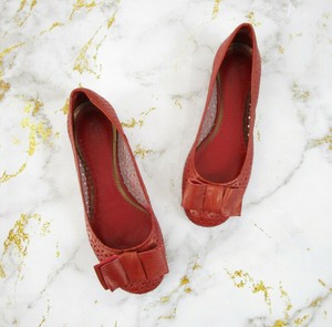 clarks red flats