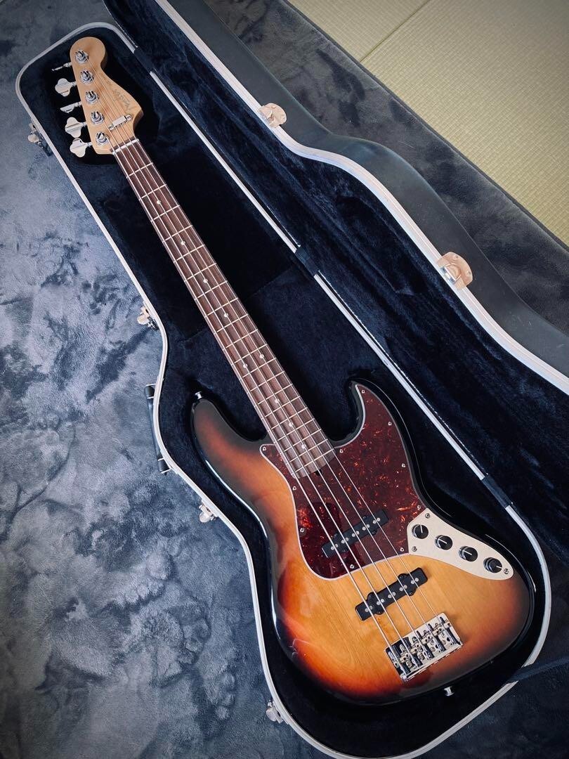 ベース Fender USA American Standard Jazz Bass Fender American Standard Jazz Bass V 5-String Black 2004 | The