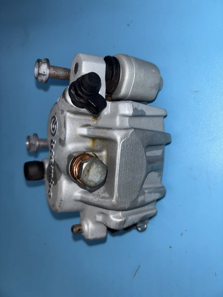 Husqvarna WR250 CR250 2006 00-06 OEM MONTAJE DE PINZA DELANTERA Foto 2 de 4