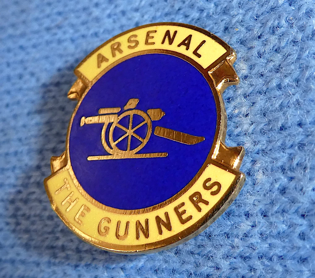 PIN'S FOOTBALL / Blason ASM Monaco - hauteur: 2 cm EUR 12,00 - FR