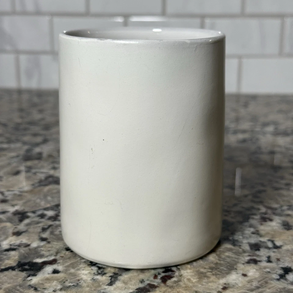 Кофейная кружка Hearth and Hand Magnolia - матовая белая/кремовая керамика 14 унций - Изображение 2 из 4