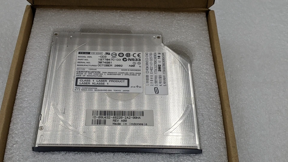 NEW Original TEAC CD-224E-902 19770339-02 Drive USA Seller and Free Shipping - Image 2 of 3