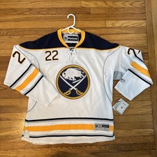 New (w/tags) Buffalo Sabres White Brad Boyes XL Reebok Jersey (a couple flaws)