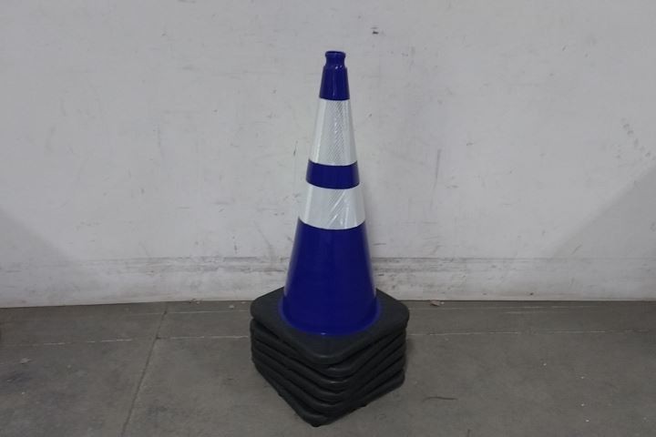 Mr. Chain 97578-6 6 Pk 28 In Cone Height Blue Traffic Cone