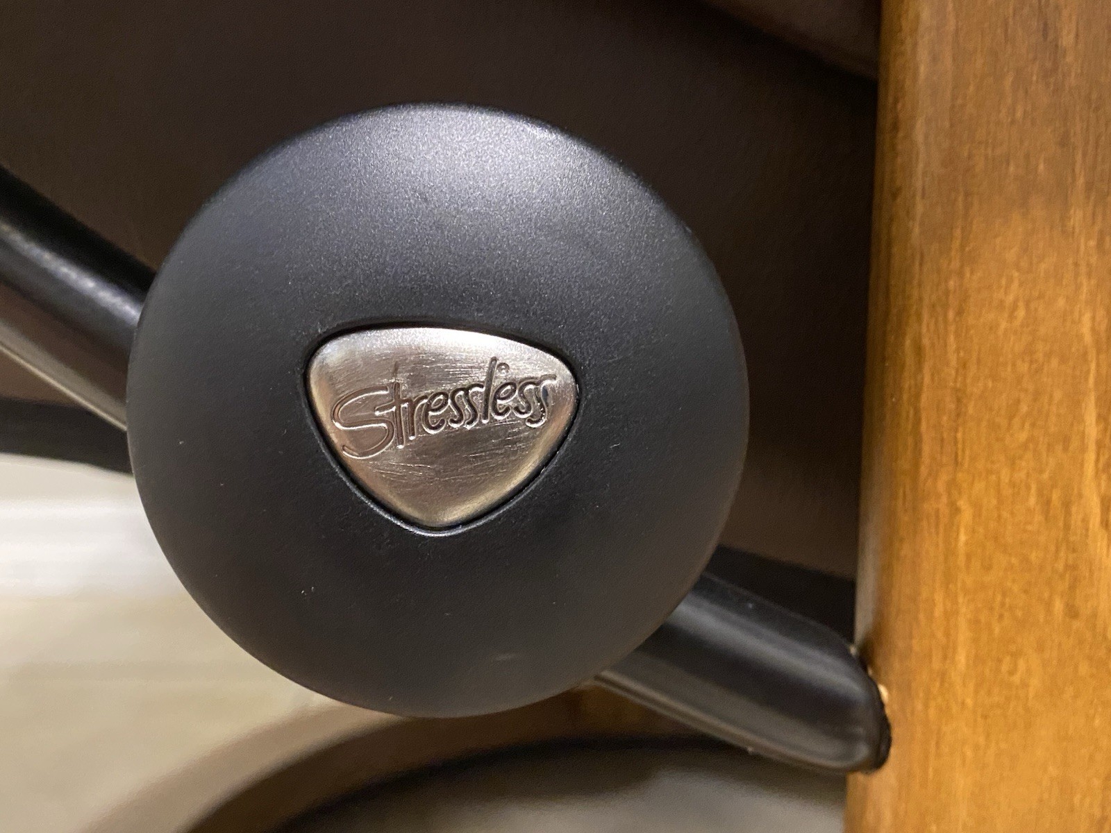 Ekornes Stressless Leather Recliner Chair & Ottoman Large Reno Norway Furniture