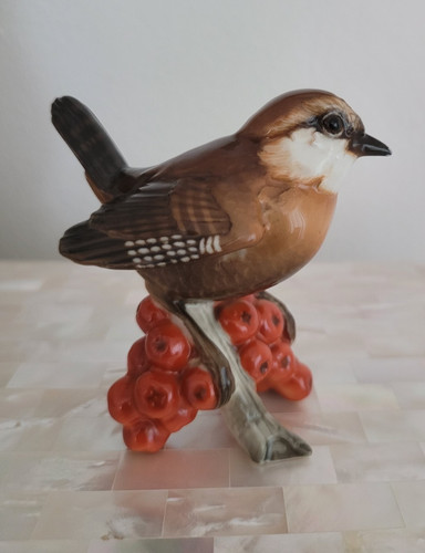 Vtg Hutschenreuther Netzsch Porcelain Bird on Branch Figurine Lion 1814 Germany