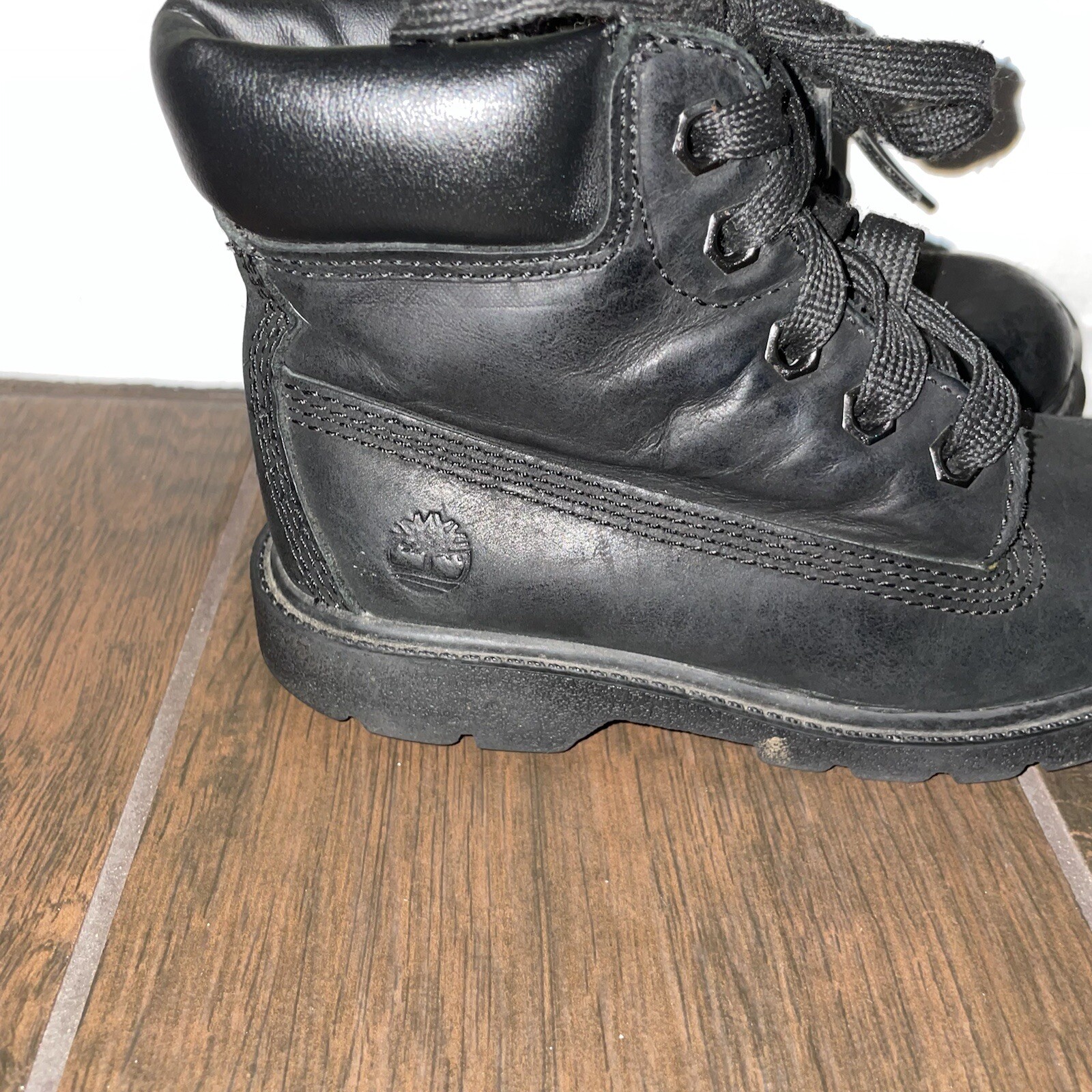 Picture 4 of 8