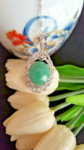 Genuine Bright Green 12.9ct Jadeite Jade (Type A) 925 Silver Pendant with Chain - Picture 8 of 12