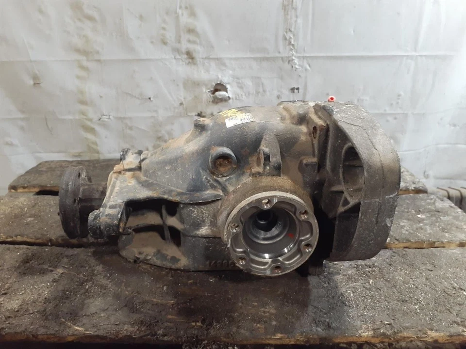 Carrier 4.4L trasero a través 1/01 para BMW X5 586606 00-01 Foto 2 de 4