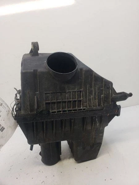 2005-2008 Ford Escape Air Cleaner Box Assembly OEM 5L8Z-9600-AA Tested Used Foto 3 de 4