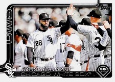 2025 TOPPS SERIES 2 #352 CHICAGO WHITE SOX TEAM CARD
