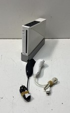 Nintendo Wii RVL-001 White Console GameCube 2 Nunchuks For Parts or Repair