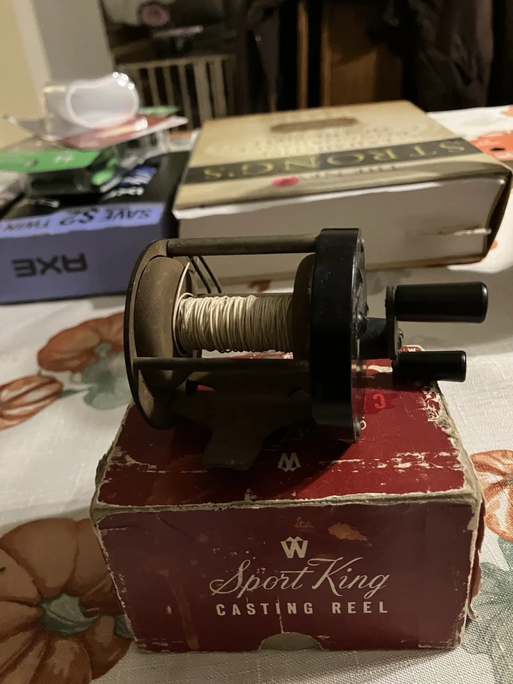 Carrete de fundición vintage Montgomery Ward Sport King 69-60-6306 caja original años 50 EE. UU. Foto 3 de 4