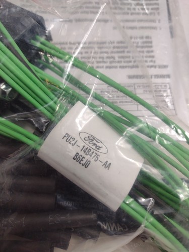 Genuine OEM Ford Motorcraft Genuine Wiring Kit WPT1753 - Picture 5 of 8