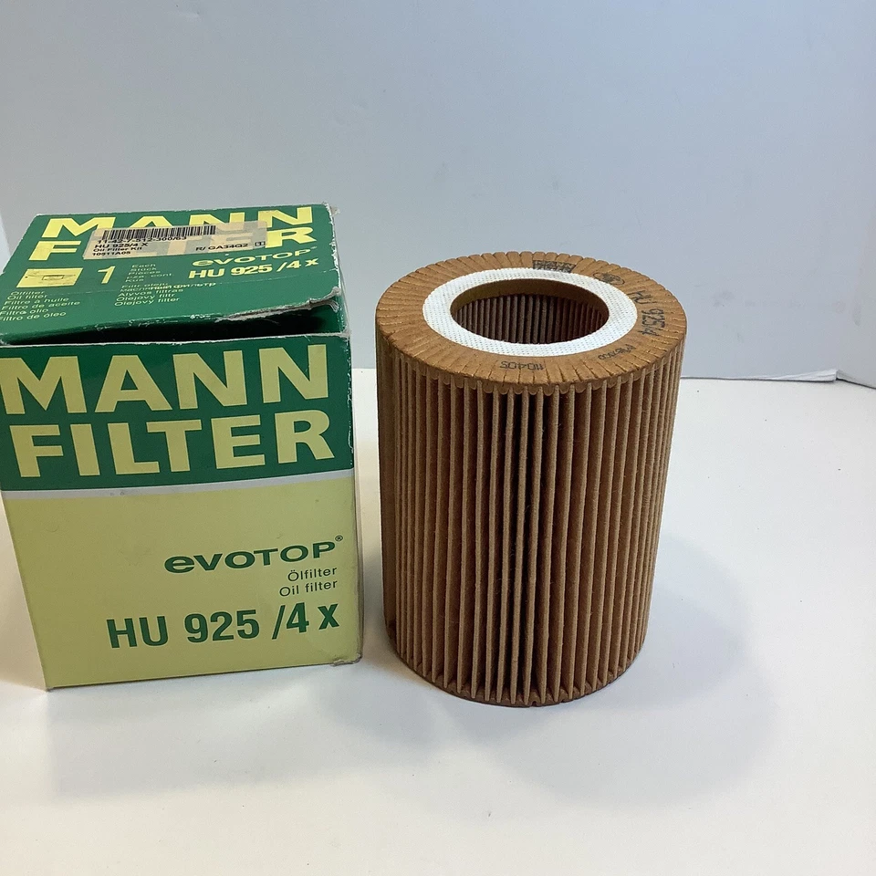 MANN HU 925/4x - Filtro de aceite de motor - BMW 11427512300, 2002 BMW X5 6 cilindros Foto 3 de 4
