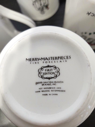 Merry Masterpieces American Edition Set of 4 Christmas Mugs Dayton Hudson 1999 - Picture 8 of 8