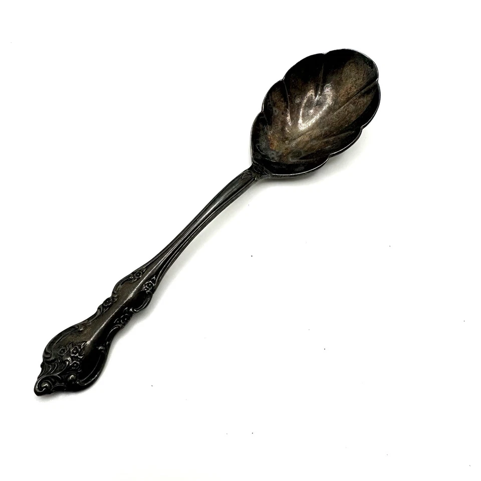 Cuchara festoneada de azúcar de plata profunda internacional de colección 5 3/8" Orleans Foto 2 de 4