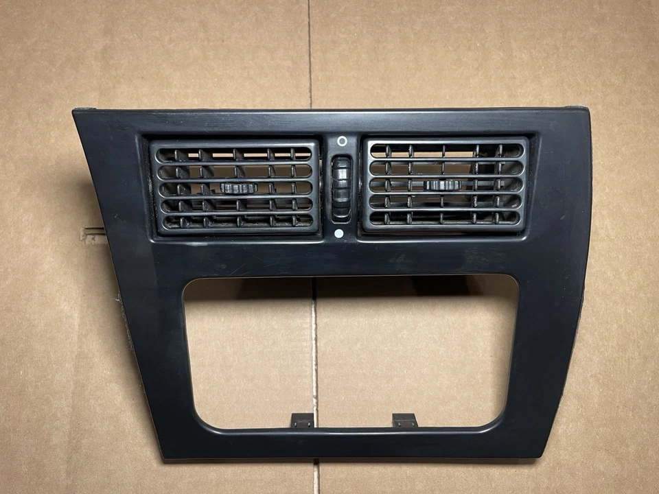 Oldsmobile Aurora 1995-1999 Radio Climatizador Ventilación de Aire Tablero Bisel Borde Negro Foto 2 de 4