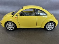 Burago VW Maggiolino 1998 1:18 giallo