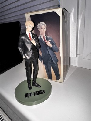 SPY×FAMILY   Lloyd Forger Party Ver.   SEGA Premium Figur   ca. 20 cm   OVP
