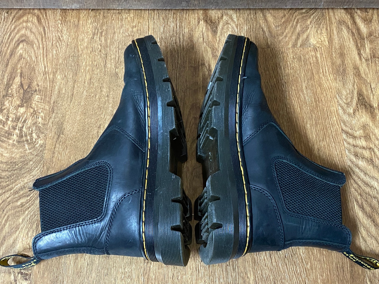 Dr. Doc Martens Embury Chelsea BOOTS Black Slip On Men 6 /Women 7 thumbnail 8