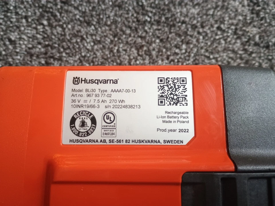 Batería Husqvarna - BLi30 Foto 3 de 4