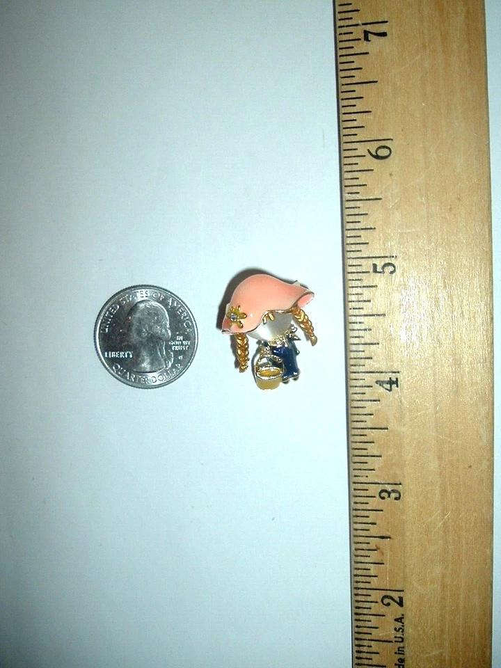 Broche Betsey Johnson MULTICOLOR Esmalte NIÑA JOVEN Sosteniendo CUBO Dorado PIN-NUEVO CON ETIQUETAS Foto 4 de 4