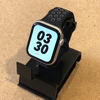 Apple Watch Series 6 Nike 44mm Aluminum Case with Pure
