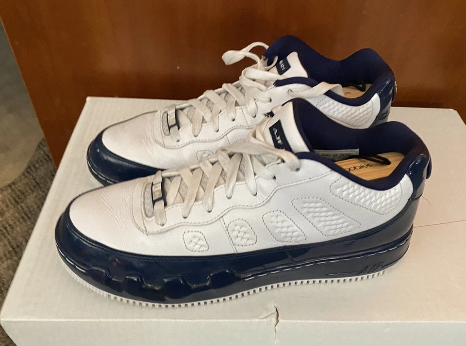 JORDAN FUSION AJF 9.5 BAJO BLANCO/METÁLICO-AZUL HOMBRE TALLA 9.5 (362279-141) Foto 4 de 4