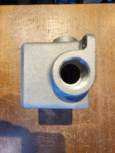 NOS Crouse Hinds FSCT2 Condulet Single Gang Device Box Iron 3 HUB 3/4in - Picture 5 of 7