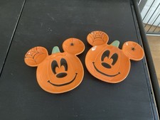 Mickey Pumpkin Halloween Figural Plates Set O...