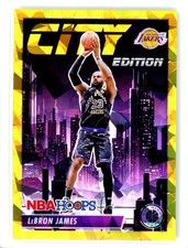 LeBron James GOLD Ice Prizm #15 2023 Panini H...
