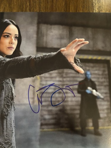 Chloe Bennet ‘Agents Of S.H.I.E.L.D.’ Actress Signed 11x14 Photo ‘Skye’ Beckett - Picture 2 of 3