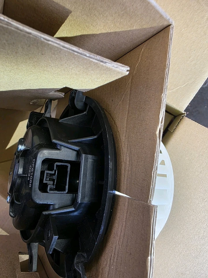 Motor soplador de climatización para Chevy Trax 2016-22 1,4 L Foto 2 de 4