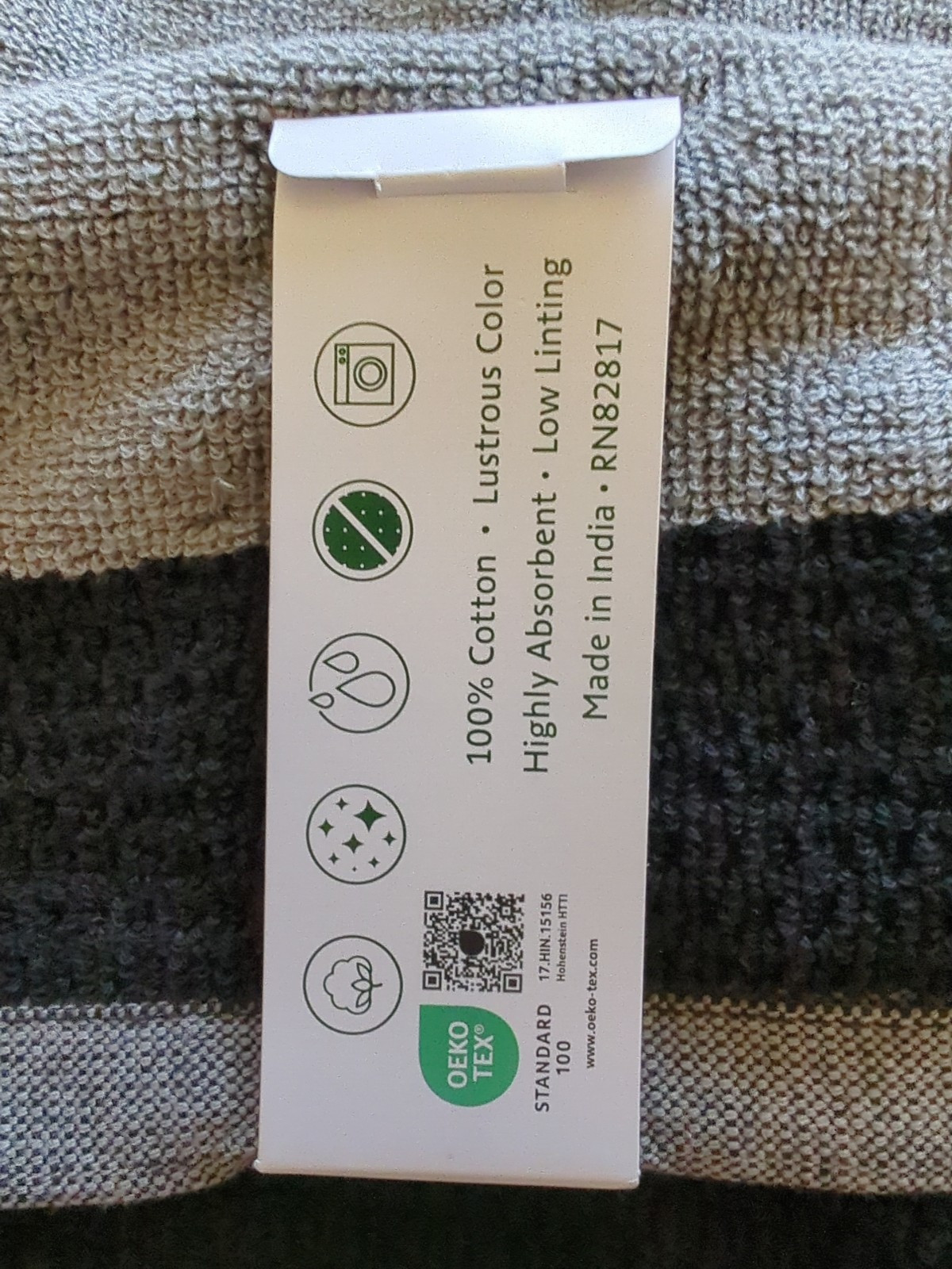 Lacoste  Bath Towel 100% Cotton 30" x 52" Black Gray Big Crocodile Logo (A)