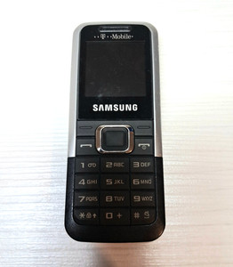 Samsung E1120 Retro schwarz/silber Handy (T-Mobile) - UNGETESTET - OHNE AKKU