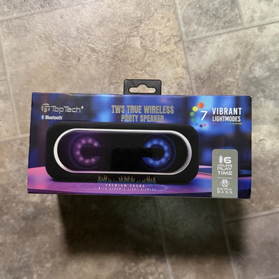 TopTech TWS True Wireless Party Speaker Bluetooth Extra Bass 7 Light Modes Black