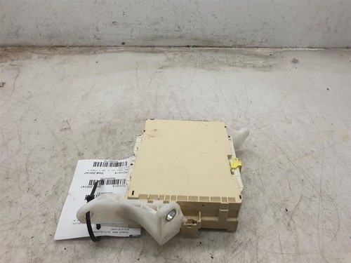 13 14 15 16 TOYOTA AVALON JUNCTION RELAY CABIN FUSE BOX 82730-07110 304763 - Picture 10 of 12